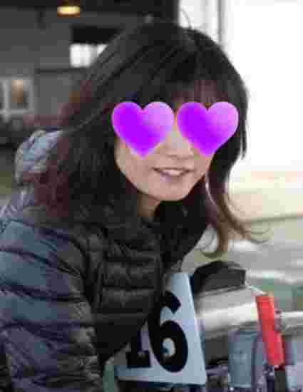 日高逸子という競艇選手(ボートレーサー)の写真画像