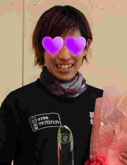 長嶋万記という競艇選手(ボートレーサー)の写真画像