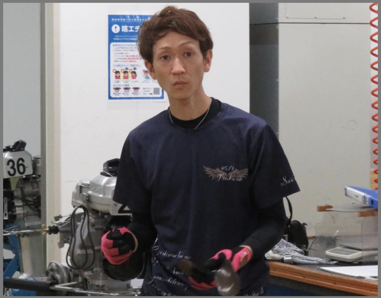 土屋南の夫の佐藤翼というボートレーサー